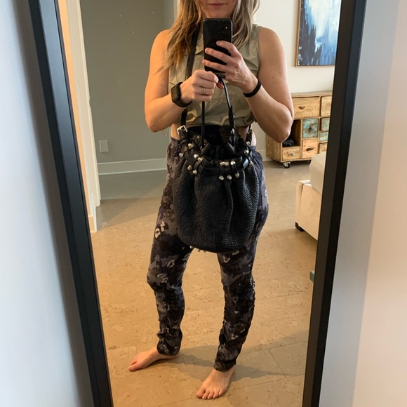 Alexander Wag Bag - Picture 6 of 6